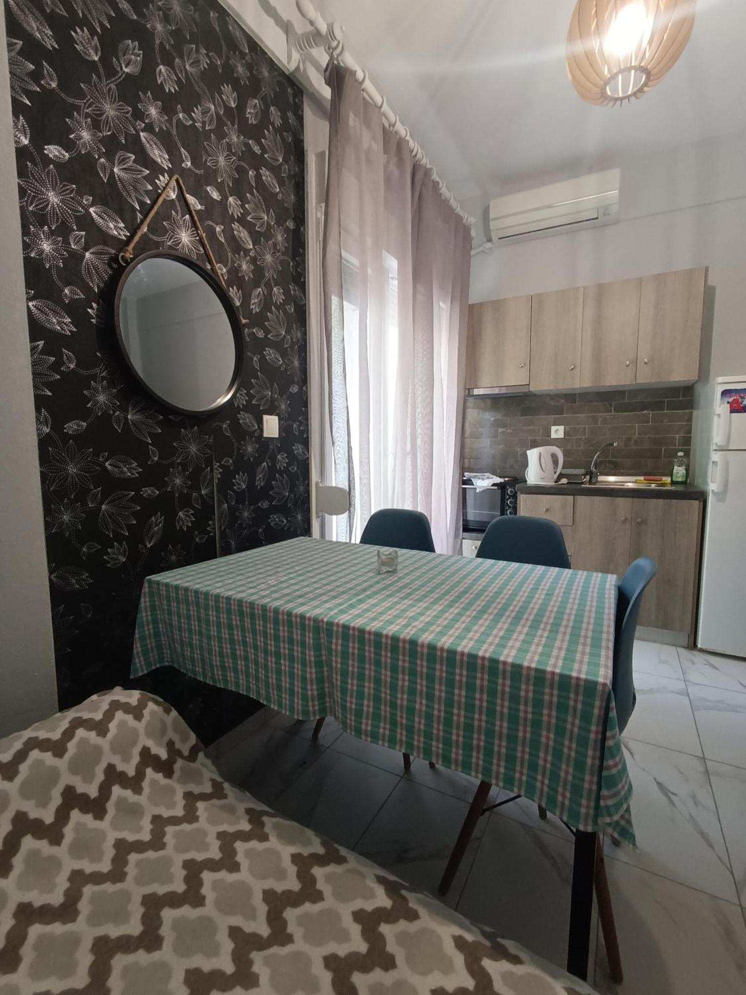 Deluxe Seaside Apartment Konstantinidis Неа Потидея Екстериор снимка