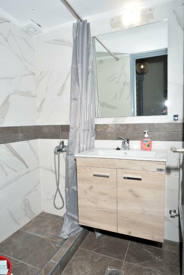 Deluxe Seaside Apartment Konstantinidis Неа Потидея Екстериор снимка