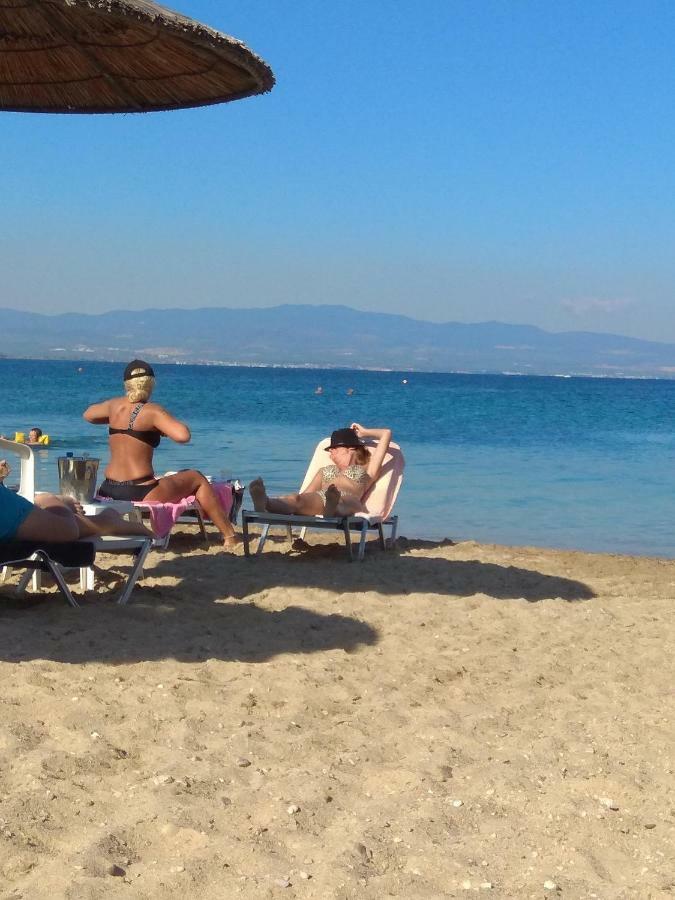 Deluxe Seaside Apartment Konstantinidis Неа Потидея Екстериор снимка